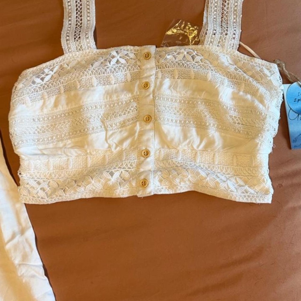 Matching White Set - Picture 2 of 5